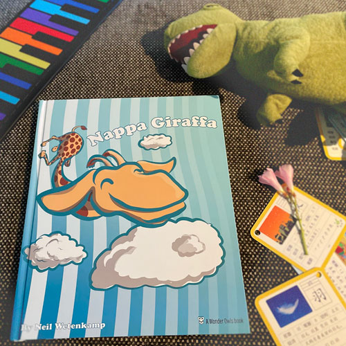 Bilingual Children's Book, Nappa Giraffa (Hardback, Large Print)
